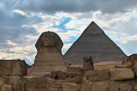 sphinxPyramid